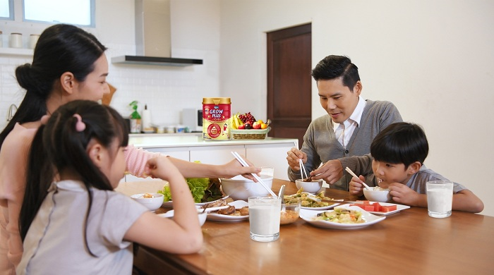 Bộ ba dưỡng chất đặc biệt trong sữa bột trẻ em có tổ yến mới của Vinamilk