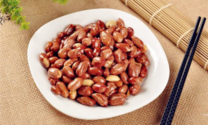 Những người mắc bệnh sau không nên ăn lạc