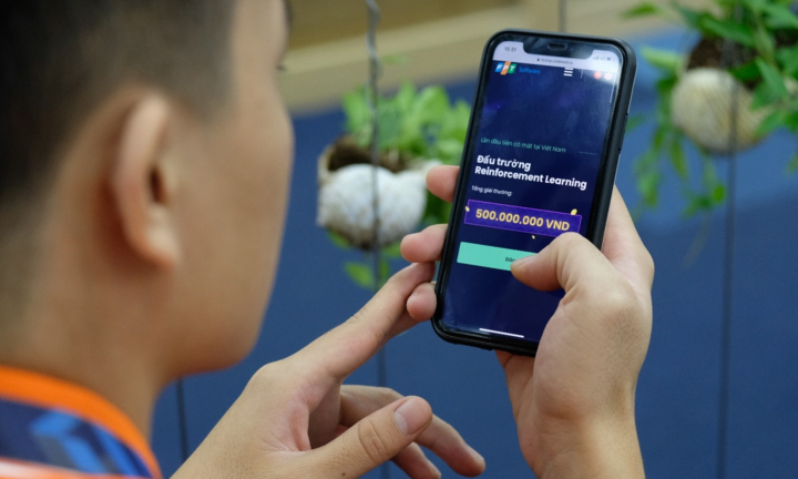 Sinh viên đam mê công nghệ trí tuệ nhân tạo tranh tài giành giải 500 triệu đồng