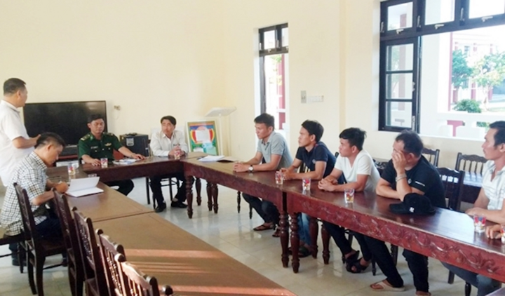 Tàu hàng Vinacomin Hà Nội đâm chìm tàu cá ngư dân Quảng Nam