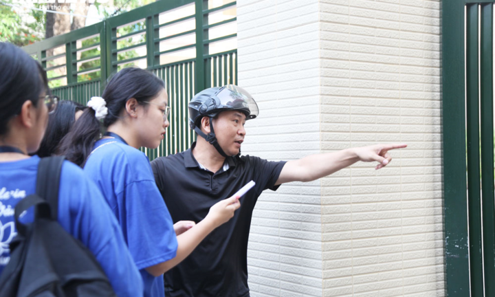 Thi lớp 10 ở Hà Nội: Thí sinh quên thẻ dự thi, dụng cụ môn Toán