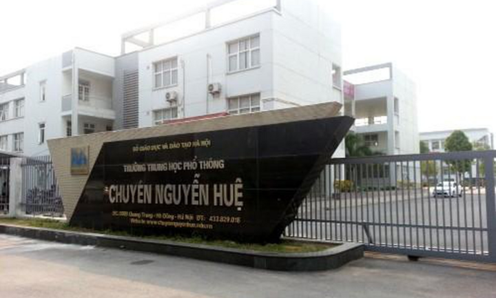 Nửa đêm, học sinh Hà Nội sững sờ nhận thông báo đổi địa điểm thi vào lớp 10