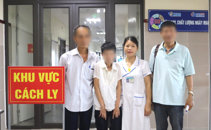 Sau 24 năm thất lạc, tìm thấy em gái trong khu cách ly COVID-19 ở Lạng Sơn