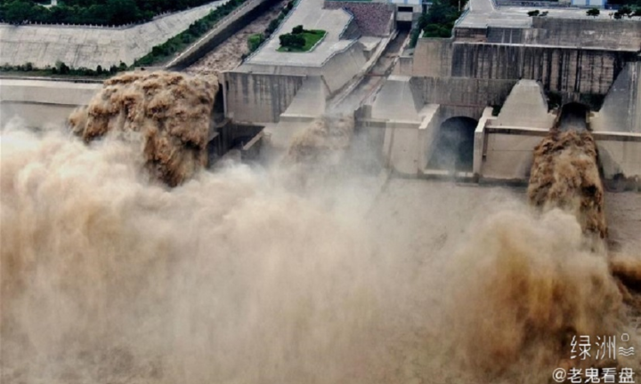 Đập lớn thứ 2 của Trung Quốc xả lũ 19 ngày liên tiếp