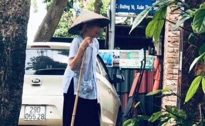 Thực hư cụ bà bị hai con trai đuổi ra đường suốt 3 ngày giữa trời nắng nóng