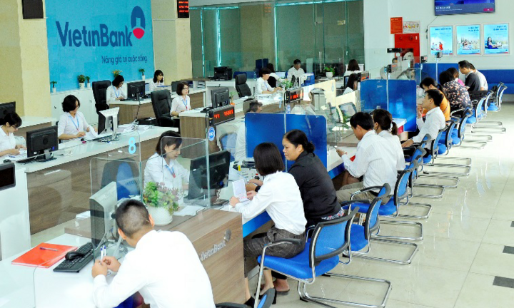 Hơn 65.000 tỷ đồng dư nợ được VietinBank cơ cấu, giữ nguyên nhóm nợ