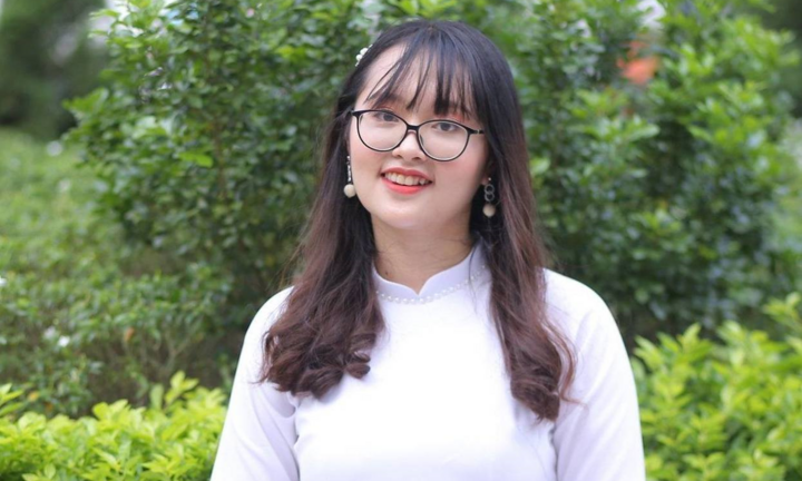 Thủ khoa ĐH Kinh tế quốc dân từng đăng ký 25 tín chỉ/kỳ, sở hữu profile cực đỉnh