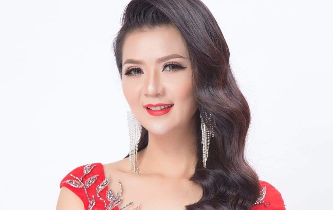 Triệu Trang nhận kỷ lục là nghệ sĩ ra cùng lúc nhiều DVD nhất Việt Nam