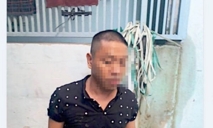 Đóng cửa siêu thị vì người tâm thần vào bôi nước bọt lên hàng loạt hàng hóa