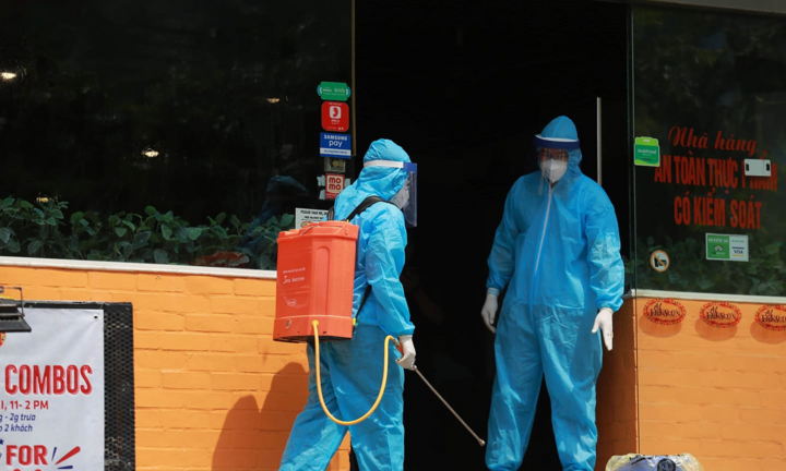 Hà Nội xác nhận 1 ca dương tính và 1 ca nghi nhiễm COVID-19