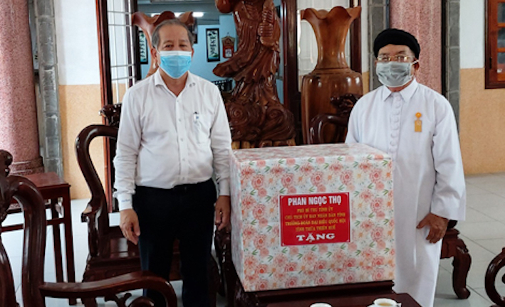 Chủ tịch Thừa Thiên - Huế động viên các tổ chức tôn giáo đẩy mạnh chống COVID-19