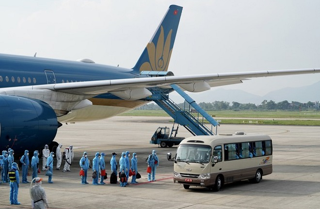 Đón 219 lao động từ Guinea Xích đạo: Chuyện bây giờ mới kể
