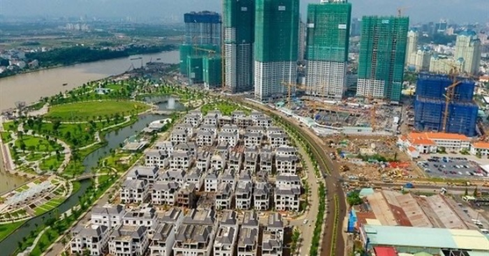 Vì sao các chủ đầu tư thích làm bất động sản cao cấp?