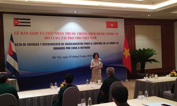 Cuba tặng thuốc chống COVID-19 cho Việt Nam