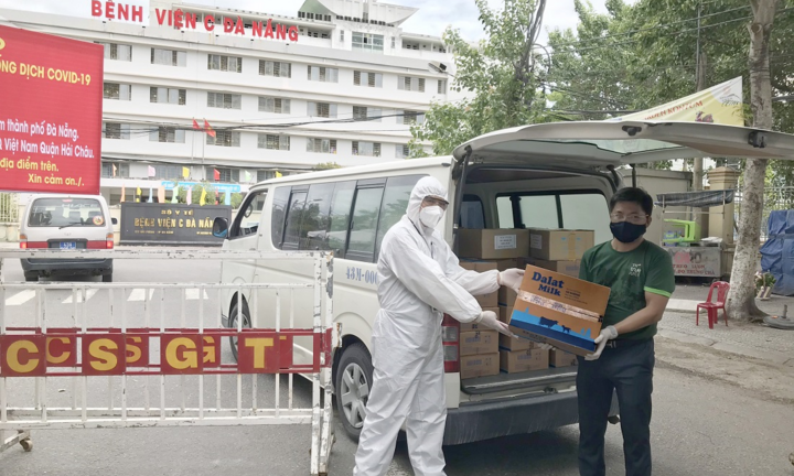 48.000 bịch sữa tươi tiệt trùng Dalatmilk tiếp sức Đà Nẵng, Quảng Nam chống dịch