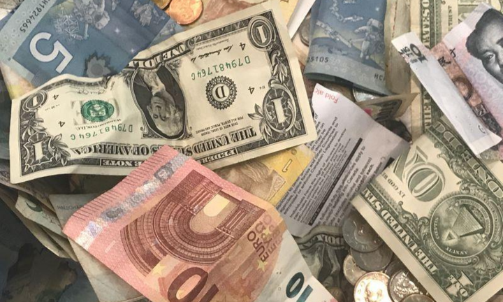 Đồng USD có mất vị thế hàng đầu?