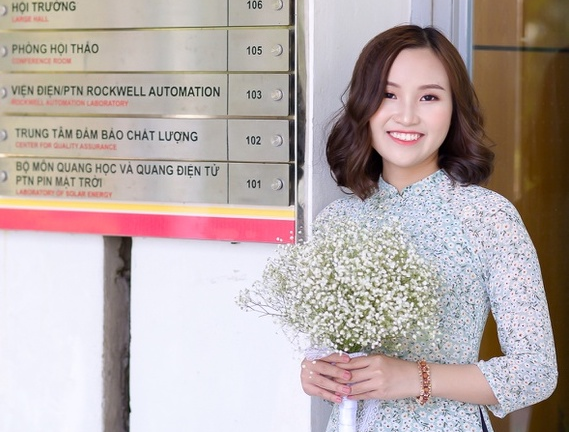 Nữ sinh Đại học Bách khoa có điểm đồ án tốt nghiệp 9/10 khiến bạn bè 'ghen tị'