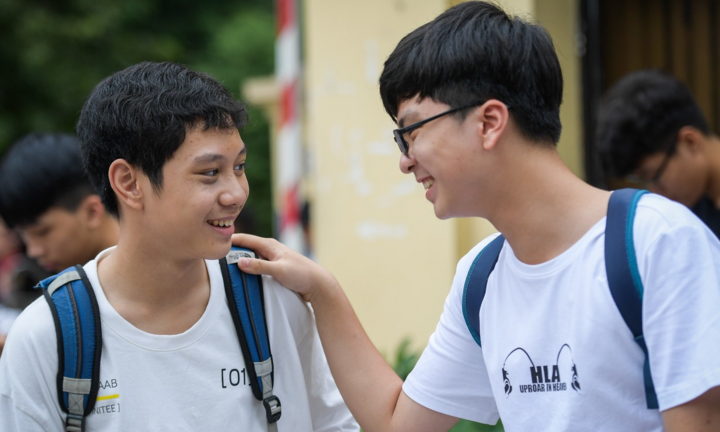 Đề thi tốt nghiệp THPT môn Toán mã đề 111