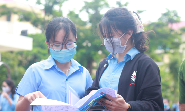 Nhiều thí sinh Gia Lai gặp sự cố, có em phải bỏ dở kỳ thi tốt nghiệp THPT