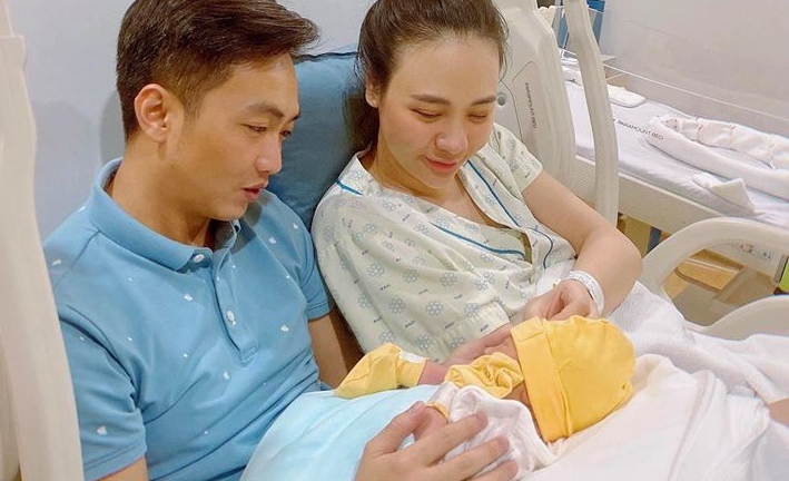 Đàm Thu Trang khoe con gái, Cường 'Đô La' nói gì?