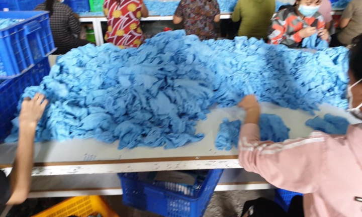 Bắt kho hàng có hàng triệu găng tay y tế đã qua sử dụng, sắp tuồn ra thị trường