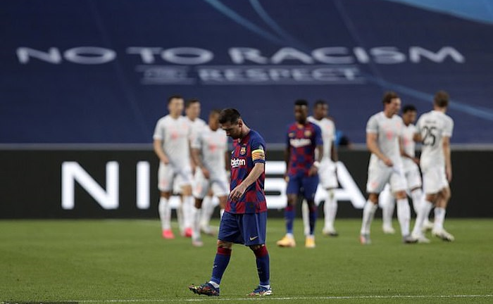 Cựu danh thủ MU: Messi không nên phí phạm thời gian ở Barca