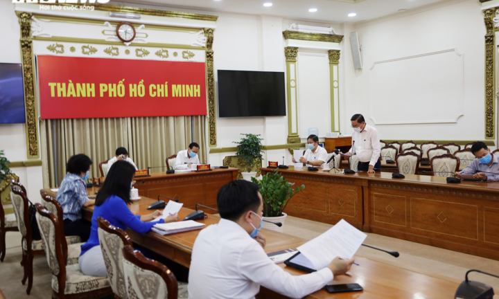 TP.HCM xử phạt hơn 2.000 người không đeo khẩu trang nơi công cộng