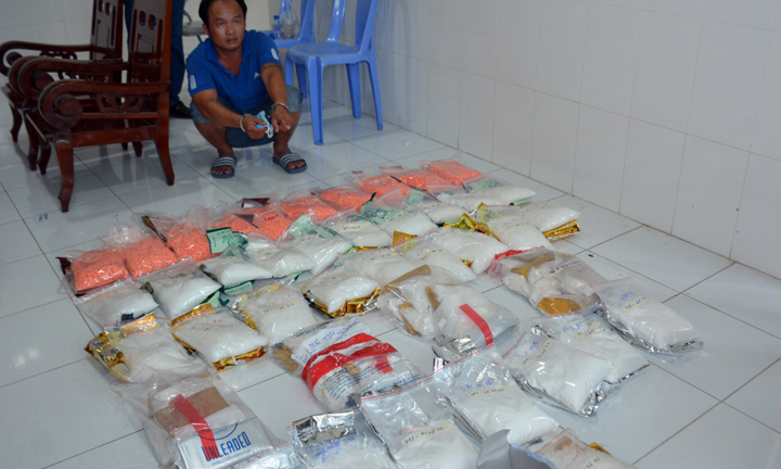 Công an Đồng Tháp bắt vụ vận chuyển hơn 45kg ma túy vào Việt Nam