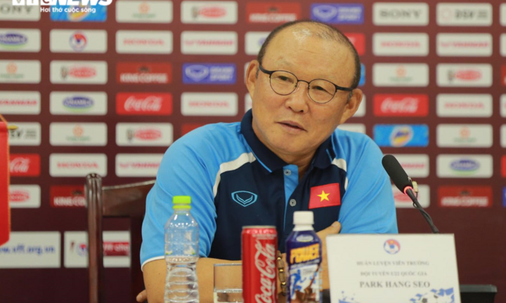 HLV Park Hang Seo nhận bằng tiến sĩ danh dự 