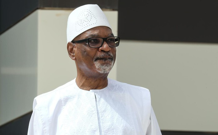 Tổng thống từ chức sau khi bị quân đội bắt, Mali chìm sâu vào khủng hoảng