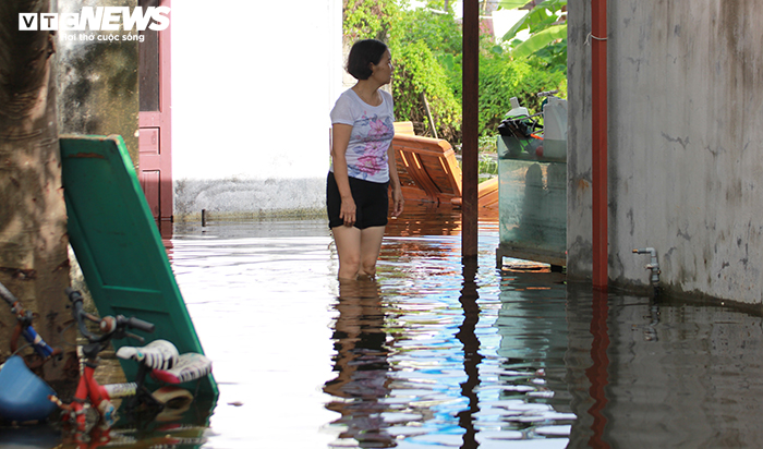 Thảm cảnh những hộ dân Hải Phòng sống trong dự án 'treo' cứ mưa là ngập