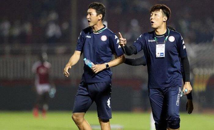 Nhận án phạt oái oăm lúc nghỉ dịch COVID-19, CLB TP.HCM bức xúc khiếu nại VFF