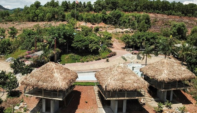 Đình chỉ khu nghỉ dưỡng xây trái phép trên đất rừng ở Hà Tĩnh
