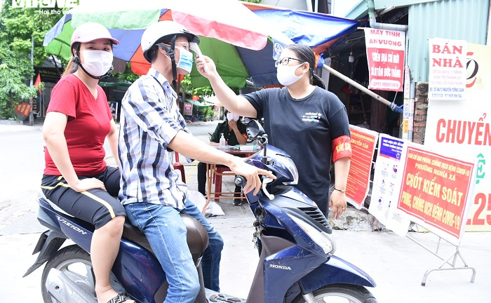 2.400 chốt kiểm soát dịch COVID-19 ở Hải Phòng hoạt động thế nào?