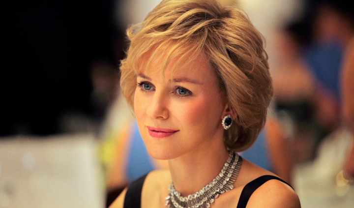 Naomi Watts 52 tuổi vẫn đẹp quyến rũ