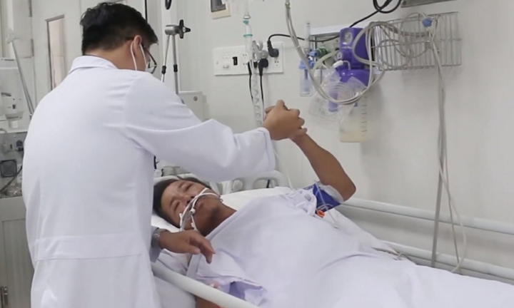 'Phép màu' nào cứu người đàn ông ở Tây Ninh bị hổ mang chúa cắn?