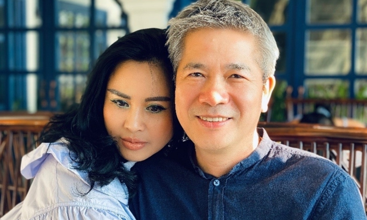 Diva Thanh Lam khoe ảnh quyến rũ bên bạn trai