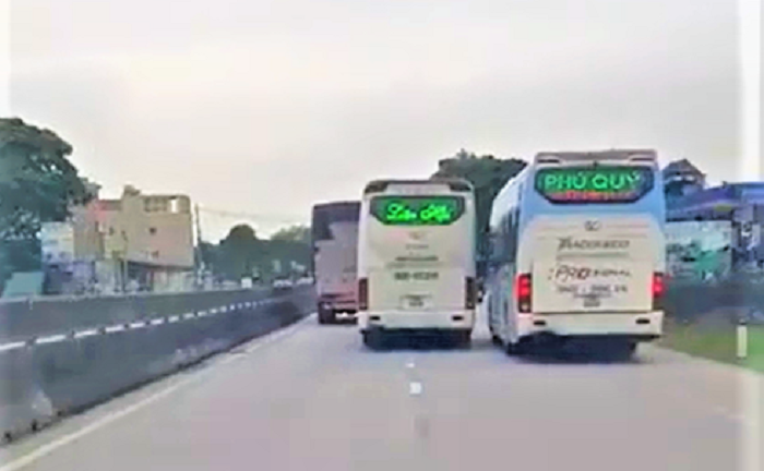 Xe khách đánh võng, chèn ép gây kinh hãi: Phạt 1,5 triệu đồng, tạm giữ xe