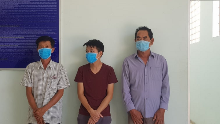 Kiên Giang khởi tố 3 tài xế xe ôm tổ chức đưa người ra nước ngoài trái phép