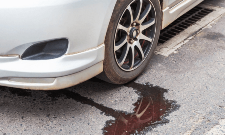 Rò rỉ nước dưới gầm xe, nguyên nhân do đâu?