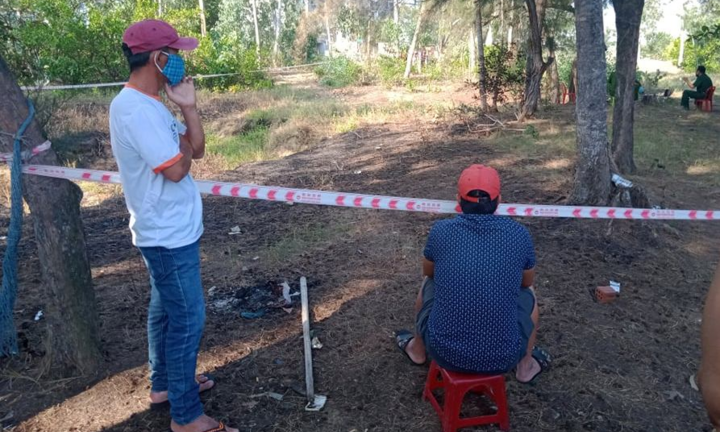 Bỏ lại 4 con nhỏ, người phụ nữ tẩm xăng tự thiêu