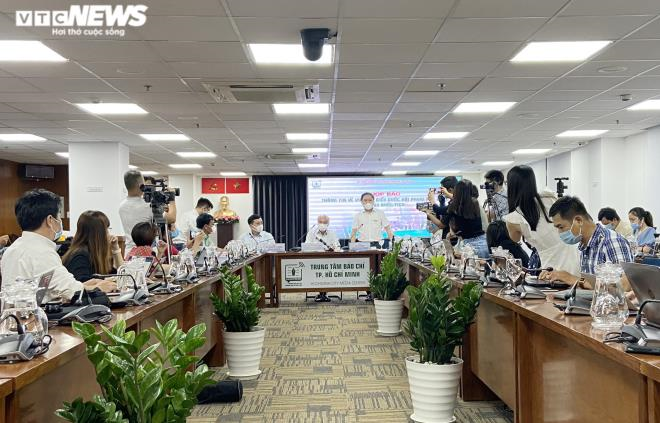 Toàn cảnh họp báo thông tin việc ĐBQH Phạm Phú Quốc có 2 quốc tịch