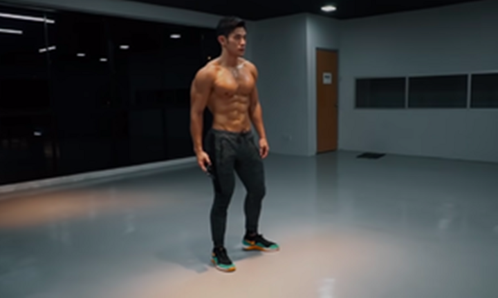 Bài tập tạo bụng 6 múi cho nam giới chỉ với 10 giây hít đất, vặn mình