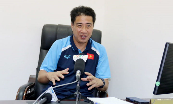 Tân GĐKT VFF mê mệt bóng đá Việt Nam khi chứng kiến điều chưa từng có ở Nhật