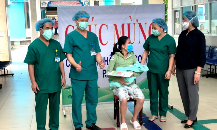 Tái dương tính với SARS-CoV-2, sản phụ từng mắc COVID-19 nhập viện 