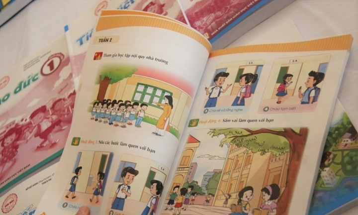 Chỉ 8 đầu sách giáo khoa lớp 1 này mới bắt buộc phải có