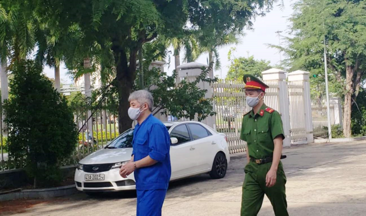 Mua dâm cô gái dưới 18 tuổi, người đàn ông Hàn Quốc lĩnh 1,5 năm tù