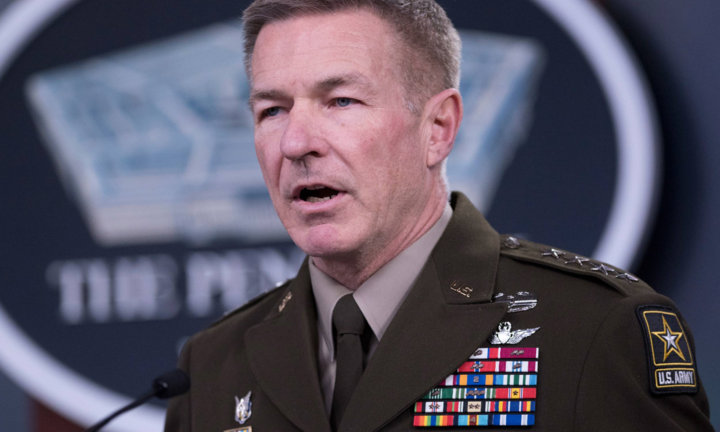 Trump chỉ trích lãnh đạo Lầu Năm Góc, tướng Mỹ thanh minh