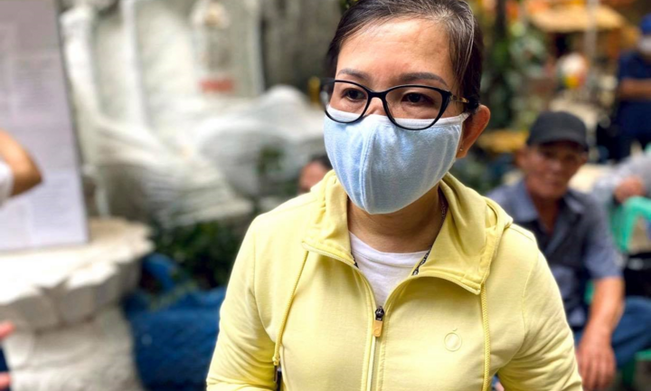 Nhiều người xúc động khi tìm lại được tro cốt thất lạc ở chùa Kỳ Quang 2