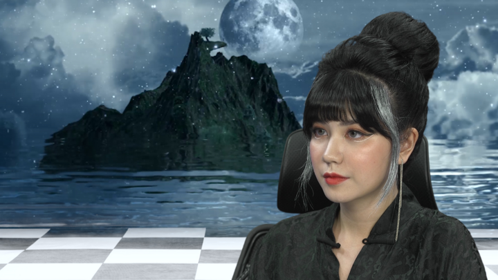 Phim 'Tổng đài hạnh phúc' và bài học cảnh tỉnh những người đang bế tắc